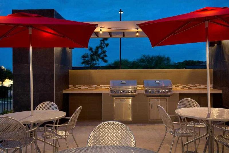 Home2 Suites By Hilton Edison Exterior foto